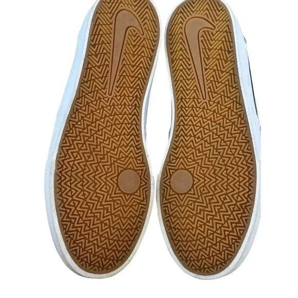 Nike SB Charge CNVS CD6279 006 Men's Black Gum Canvas Skateboard Sneaker Size 7Y - Picture 2 of 5